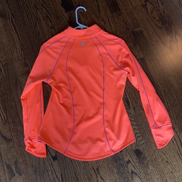 Athletic pullover - Picture 3 of 3